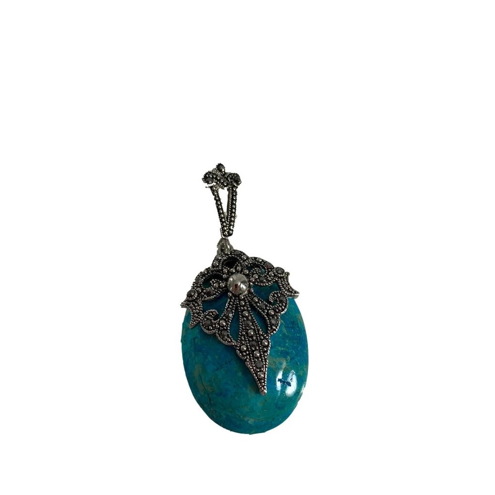 Renaissances Collection Pendant Green Stone Silver Tone Ornate 2.5" Long